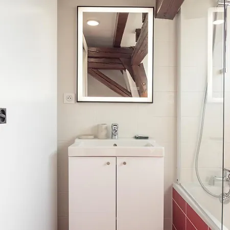 90 M2 Lumineuse - Cour Interieure Alsacienne, Balcon & Parking Apartman